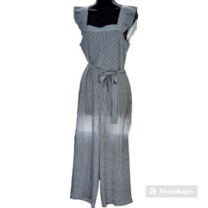 Stripped Jumpsuit with square neckline  SzS